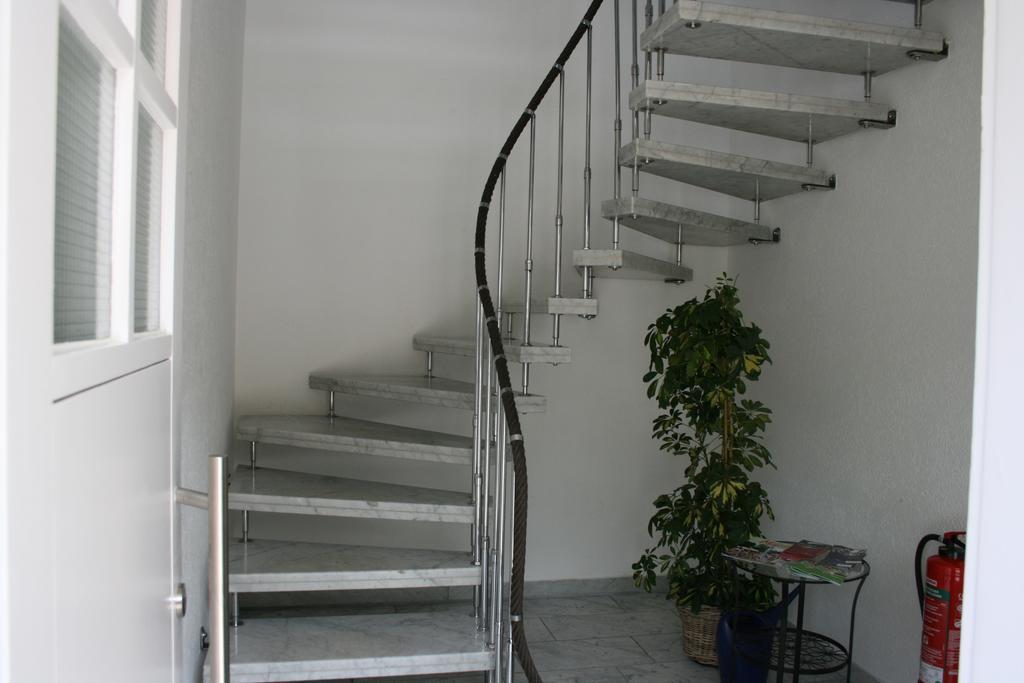 Gaestehaus Villa Lina บัดแฮร์เรนอัลบ์ ภายนอก รูปภาพ