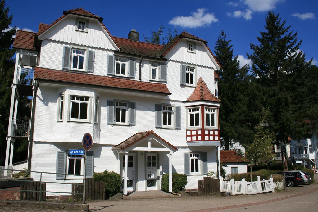 Gaestehaus Villa Lina บัดแฮร์เรนอัลบ์ ภายนอก รูปภาพ